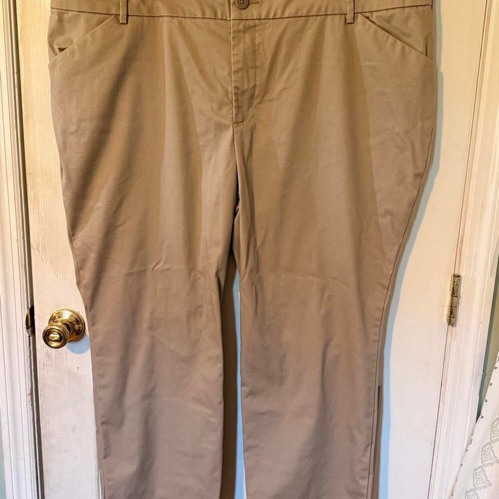 Lee 24w Petite tan Wrink Resitant chino work pants